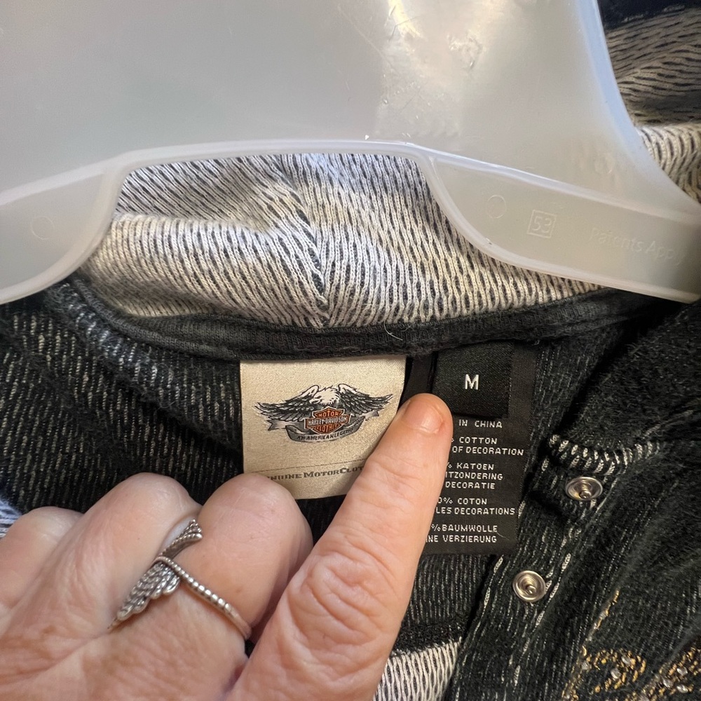 Dark Gray Hooded Long-Sleeve Top with Sparkles & t-shirt Harley Davidson medium - Picture 3 of 8